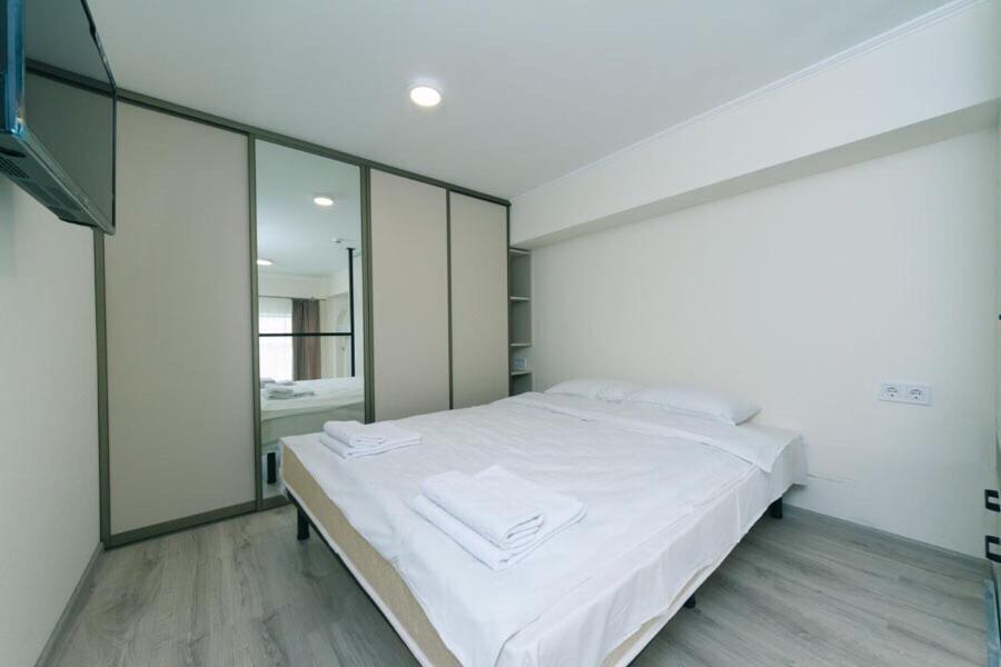 Studiia Na Beresteiskoi Apartment *