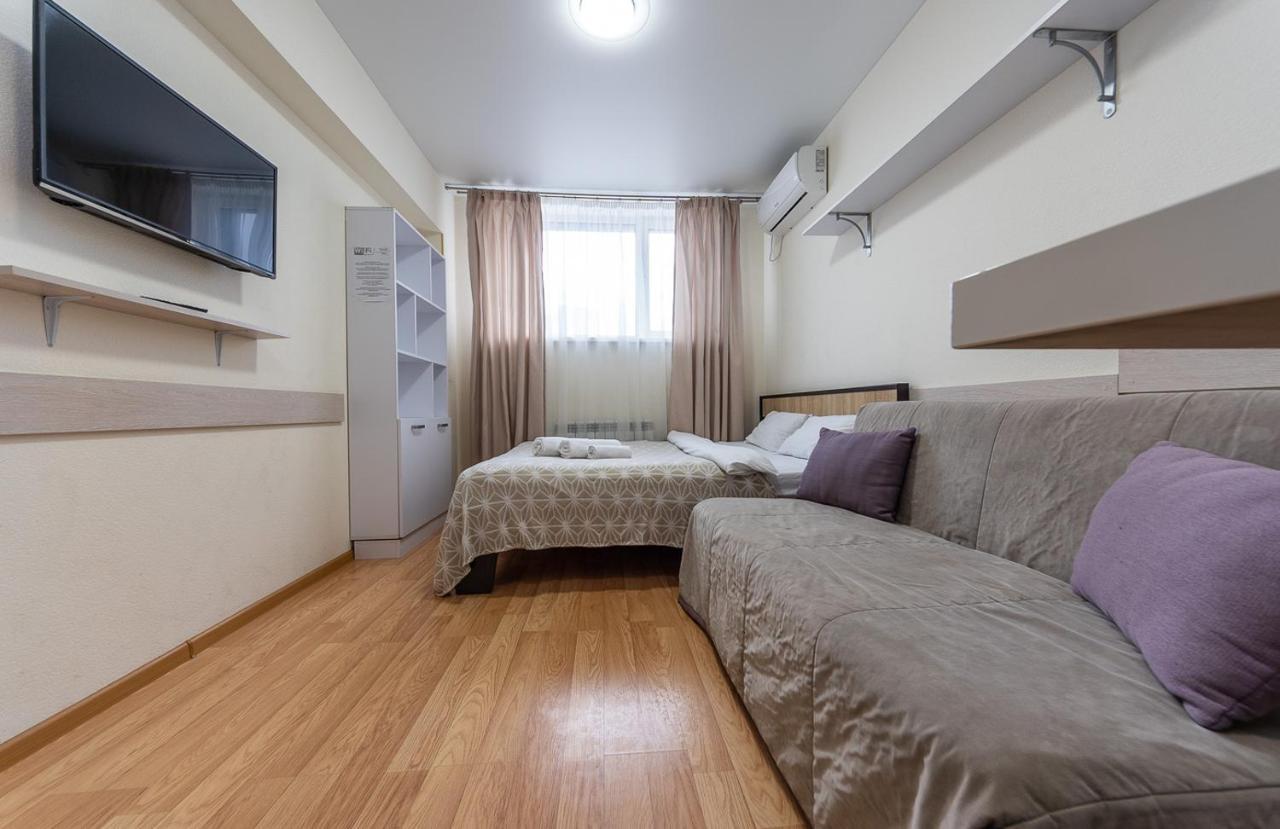 Apartment Studiia Na Beresteiskoi Kiew